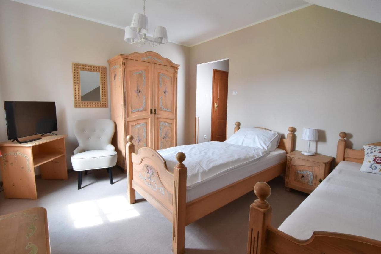 Gosciniec Nowa Wioska Bed & Breakfast วาลบ์จิก ภายนอก รูปภาพ