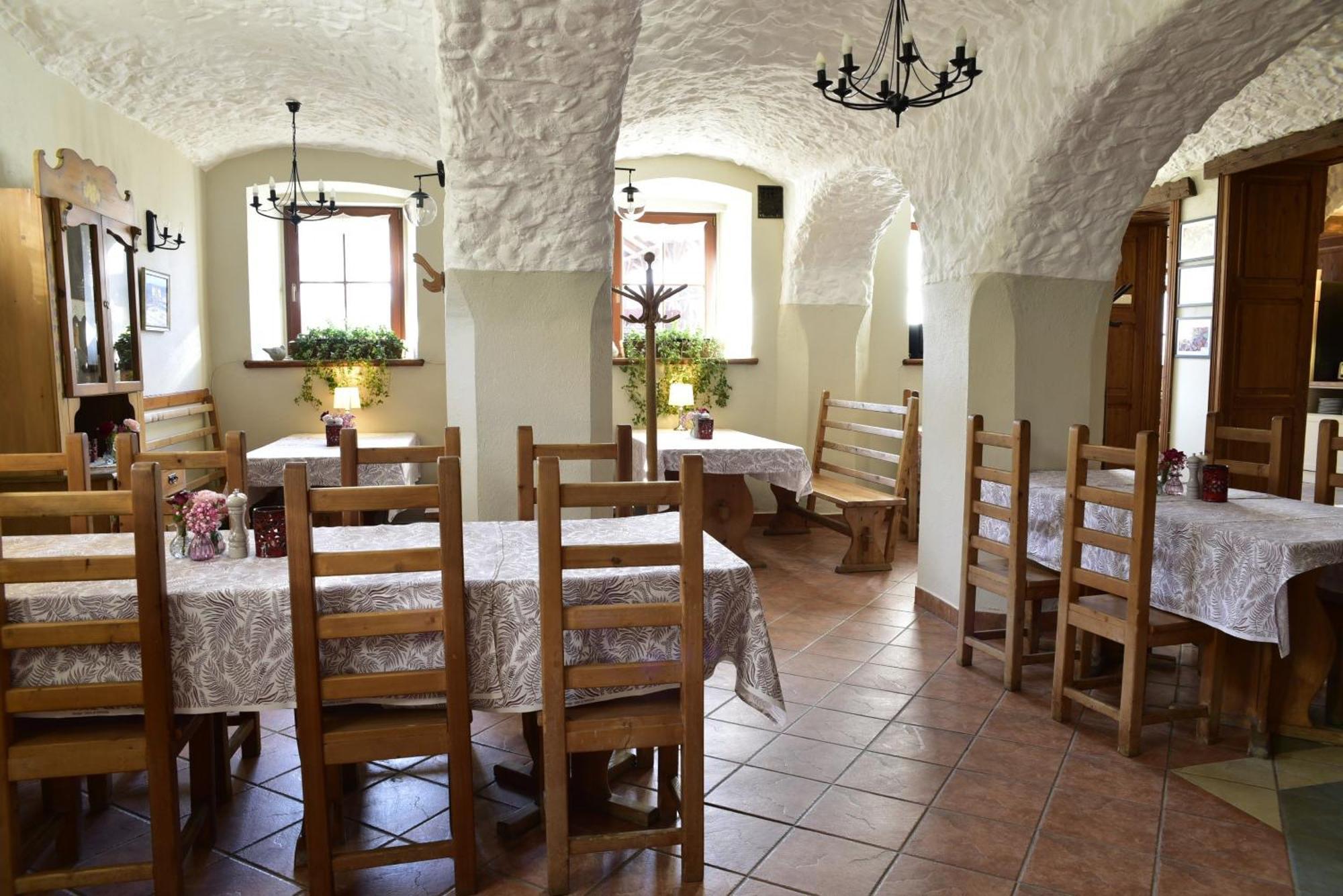 Gosciniec Nowa Wioska Bed & Breakfast วาลบ์จิก ภายนอก รูปภาพ