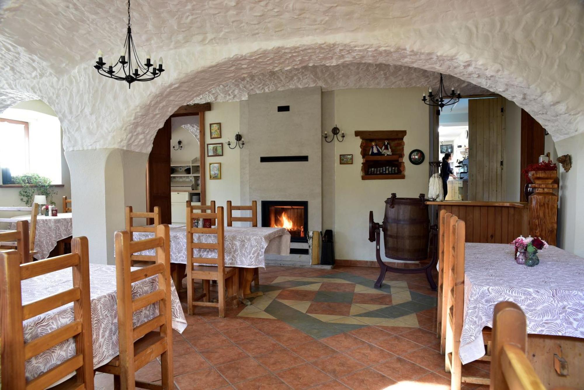 Gosciniec Nowa Wioska Bed & Breakfast วาลบ์จิก ภายนอก รูปภาพ