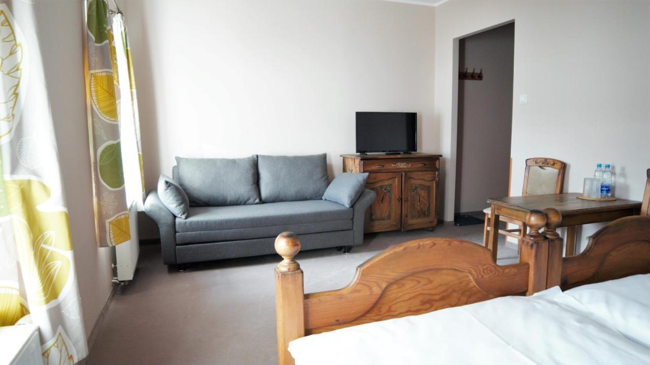 Gosciniec Nowa Wioska Bed & Breakfast วาลบ์จิก ภายนอก รูปภาพ